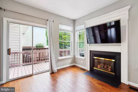4677 Deerwatch Dr, Chantilly, VA 20151 photo 13