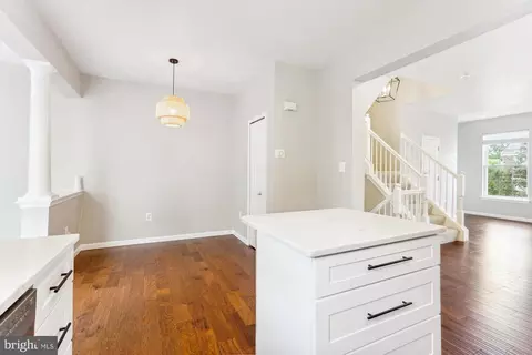 4677 Deerwatch Dr, Chantilly, VA 20151 photo 10
