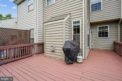 4677 Deerwatch Dr, Chantilly, VA 20151 photo 35