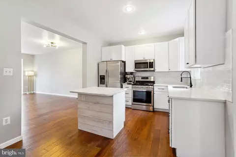 4677 Deerwatch Dr, Chantilly, VA 20151 photo 9