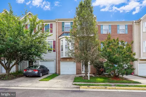4677 Deerwatch Dr, Chantilly, VA 20151 photo 2