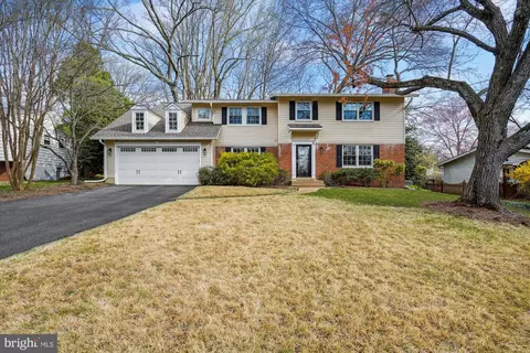 2512 Swift Run St, Vienna, VA 22180