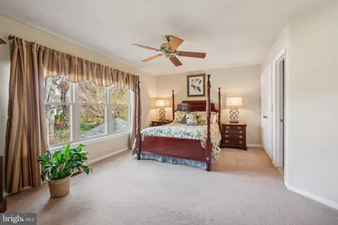 Bedroom - 5315 Dunleigh Dr, Burke, VA 22015 photo 3 of 8