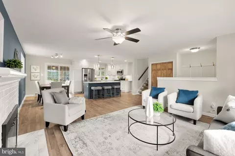 Living - 7433 Grace St, Springfield, VA 22150 photo 4 of 5
