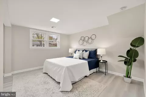 Bedroom - 7433 Grace St, Springfield, VA 22150 photo 9 of 9