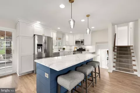 Kitchen - 7433 Grace St, Springfield, VA 22150 photo 3 of 7