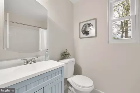 Bath - 7433 Grace St, Springfield, VA 22150 photo 1 of 4
