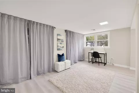 Living - 7433 Grace St, Springfield, VA 22150 photo 5 of 5