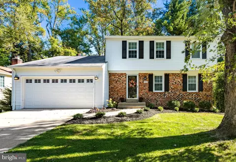 3224 Holly Berry Ct, Falls Church, VA 22042