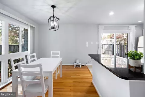 Dining - 6041 Forrest Hollow Ln, Springfield, VA 22152 photo 1 of 2