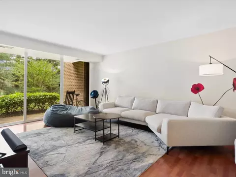 1434 Northgate Sq #1434-2A, Reston, VA 20190