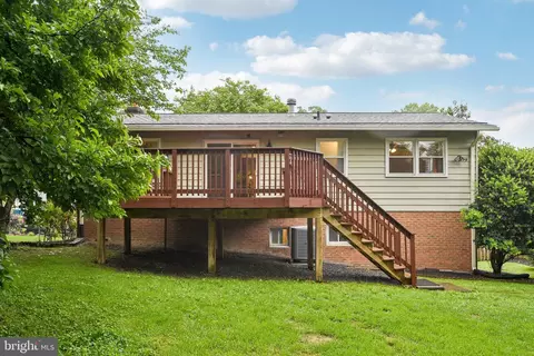 7204 Ashview Dr, Springfield, VA 22153 photo 5