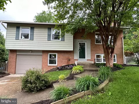 7204 Ashview Dr, Springfield, VA 22153