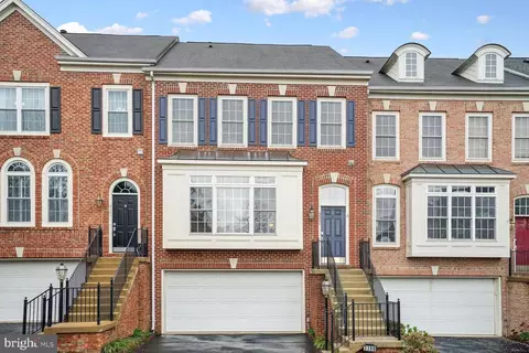 3390 Wilton Crest Ct, Alexandria, VA 22310