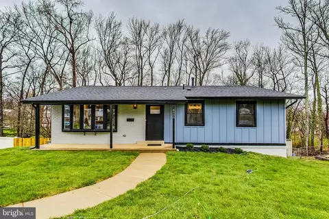 4606 Lillian Dr, Alexandria, VA 22310