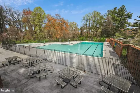 Exterior - 7661 Provincial Dr #202, Mclean, VA 22102 photo 3 of 4