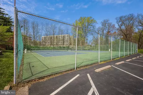 View/Area - 7661 Provincial Dr #202, Mclean, VA 22102 photo 2 of 2
