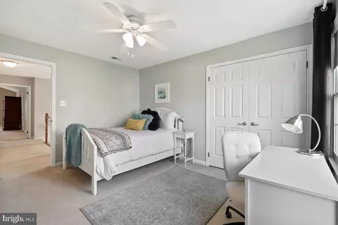 Bedroom - 13002 Cockerill Ct, Herndon, VA 20171 photo 6 of 10
