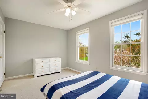Bedroom - 13002 Cockerill Ct, Herndon, VA 20171 photo 4 of 10