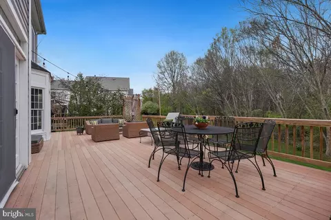 Exterior - 13002 Cockerill Ct, Herndon, VA 20171 photo 4 of 6