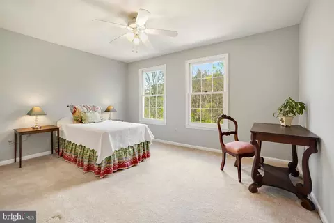 Bedroom - 13002 Cockerill Ct, Herndon, VA 20171 photo 7 of 10