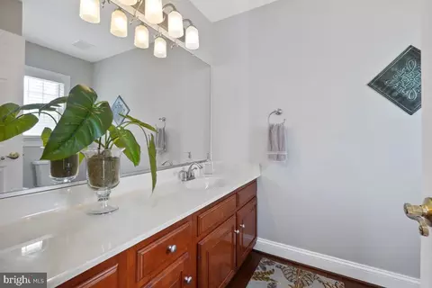 Bath - 13002 Cockerill Ct, Herndon, VA 20171 photo 1 of 6