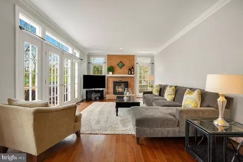 Living - 13002 Cockerill Ct, Herndon, VA 20171 photo 5 of 8