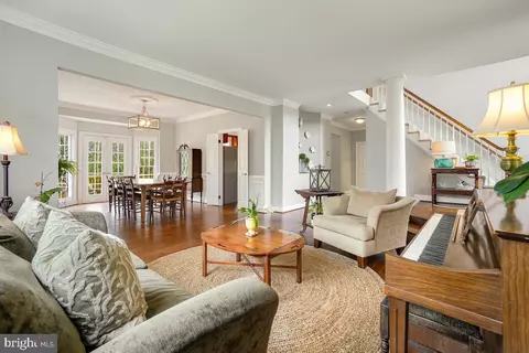 Living - 13002 Cockerill Ct, Herndon, VA 20171 photo 3 of 8