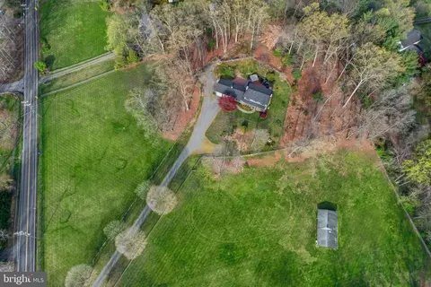 View/Area - 13008 Compton Rd, Clifton, VA 20124 photo 3 of 3