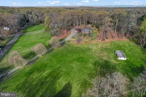 View/Area - 13008 Compton Rd, Clifton, VA 20124 photo 2 of 3