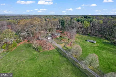 View/Area - 13008 Compton Rd, Clifton, VA 20124 photo 1 of 3