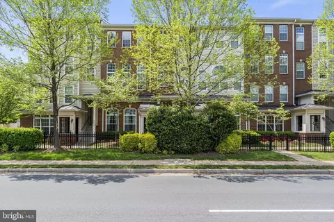 6020 B Machen Rd, Centreville, VA 20121