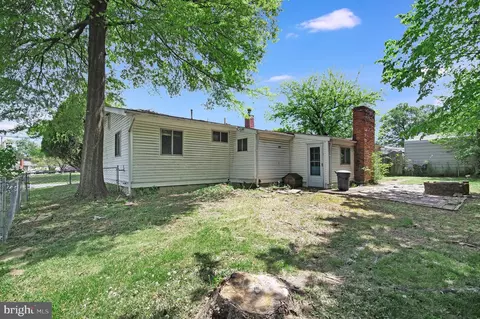 Exterior - 6718 Bowie Dr, Springfield, VA 22150 photo 3 of 5