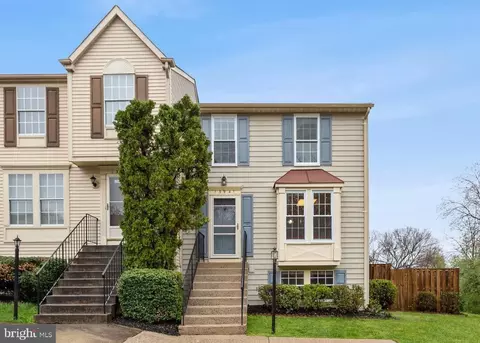 13941 Winding Ridge Ln, Centreville, VA 20120