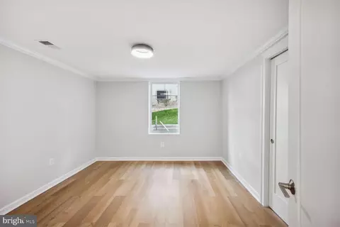 8111 Ainsworth Ave, Springfield, VA 22152 photo 24