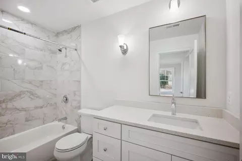 8111 Ainsworth Ave, Springfield, VA 22152 photo 23