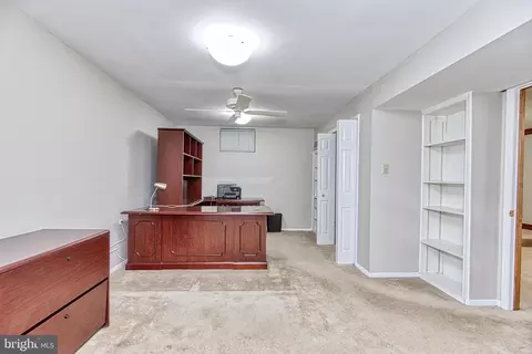 Entry Way - 8331 Kenwood Ave, Springfield, VA 22152 photo 2 of 2