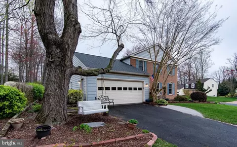 Exterior - 8331 Kenwood Ave, Springfield, VA 22152 photo 10 of 12