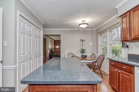 Kitchen - 8331 Kenwood Ave, Springfield, VA 22152 photo 4 of 9
