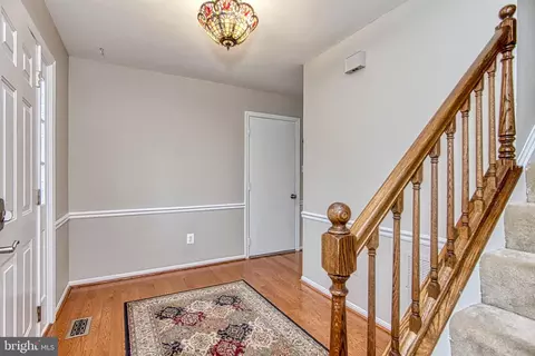 Entry Way - 8331 Kenwood Ave, Springfield, VA 22152 photo 1 of 2