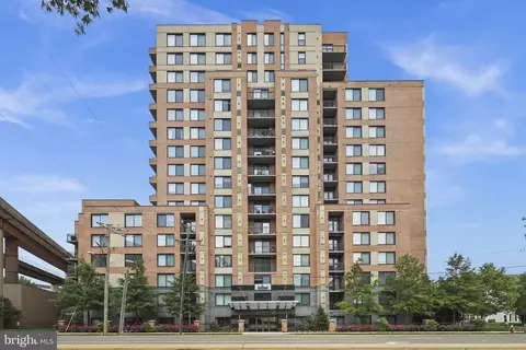 2451 Midtown Ave #1619, Alexandria, VA 22303