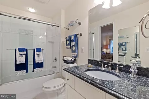Bath - 6214 Wayles St, Springfield, VA 22150 photo 8 of 9