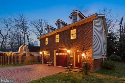 Exterior - 6214 Wayles St, Springfield, VA 22150 photo 24 of 32