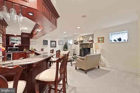 Dining - 6214 Wayles St, Springfield, VA 22150 photo 8 of 9