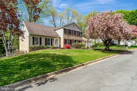 2510 Rocky Branch Rd, Vienna, VA 22181