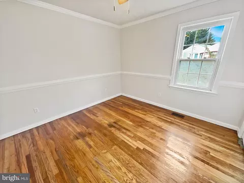 6434 Kalmia St, Springfield, VA 22150 photo 10