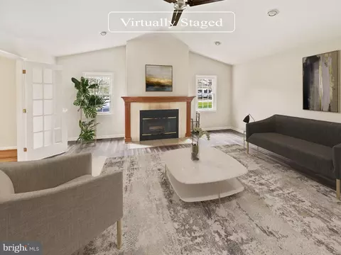 6434 Kalmia St, Springfield, VA 22150 photo 2