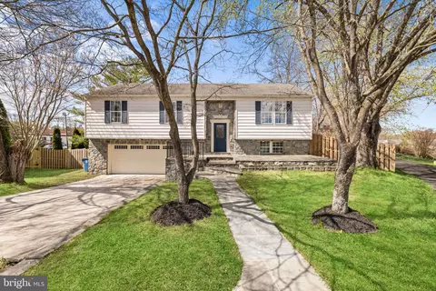 6104 Broadwick Ct, Burke, VA 22015