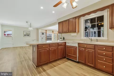 Kitchen - 6132 Roxbury Ave, Springfield, VA 22152 photo 1 of 6