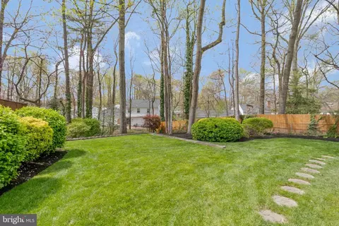 Exterior - 6132 Roxbury Ave, Springfield, VA 22152 photo 9 of 18